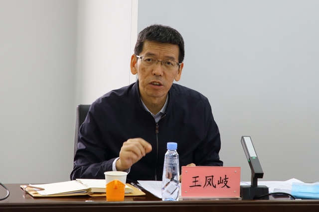 财政部调研组与内蒙古部分全国"两会"代表委员座谈